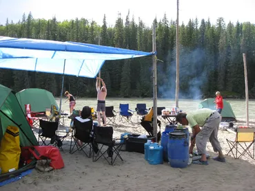 Sandy island wild campsite canoe tour, wild camping, rocky mountains, canada