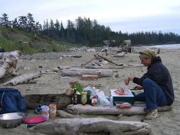 Lunch on the beach tours on Vancouver Island beach