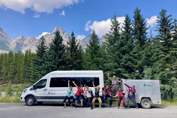 Minibus for hotel tours and happy group minibus, bus tours, hotels, Canada